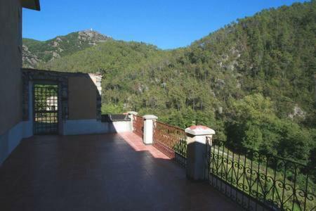 Готель Al Casale Del Vecchio Mulino Rocchetta di Vara Екстер'єр фото